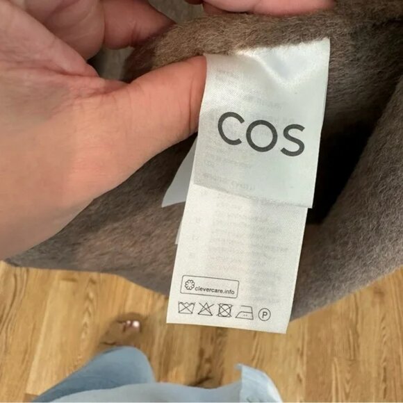 *SOLD* COS Oversized Double-breasted Wool Coat Size S - Picture 11 of 12